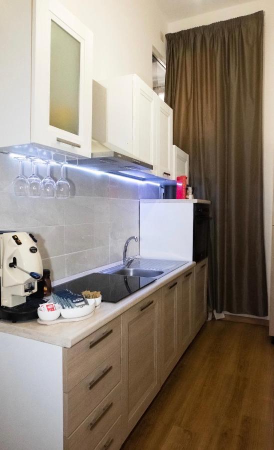 Caracciolo18 - Gb Apartment Napoli Bagian luar foto