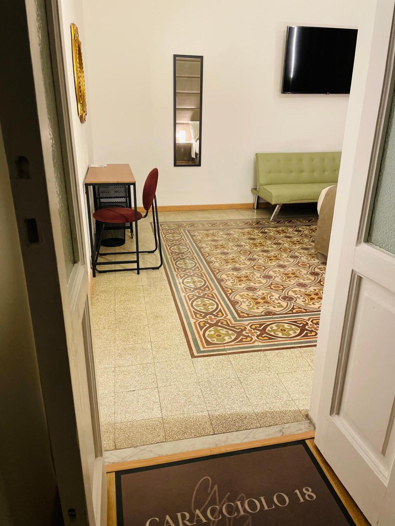 Caracciolo18 - Gb Apartment Napoli Bagian luar foto