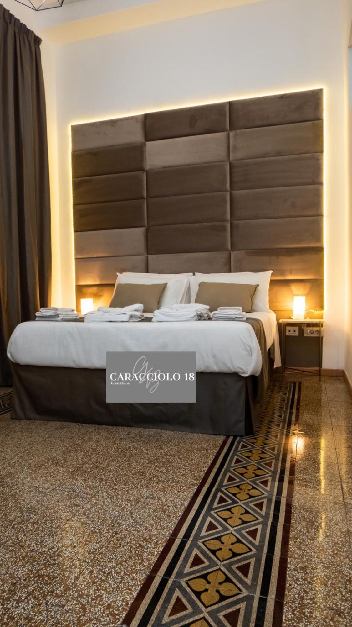 Caracciolo18 - Gb Apartment Napoli Bagian luar foto